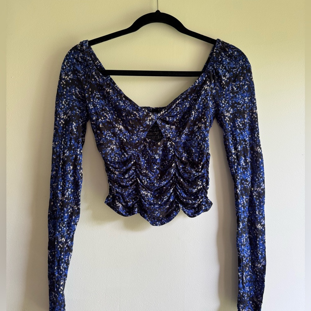 Urban Outfitters Juliana Crepe Cutout Blue Stars Long Sleeve Top - Small